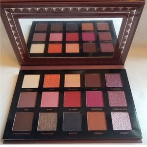 Ace Beaute Mystic Romance 15 Color Eyeshadow Palette NIB Large Free samples!